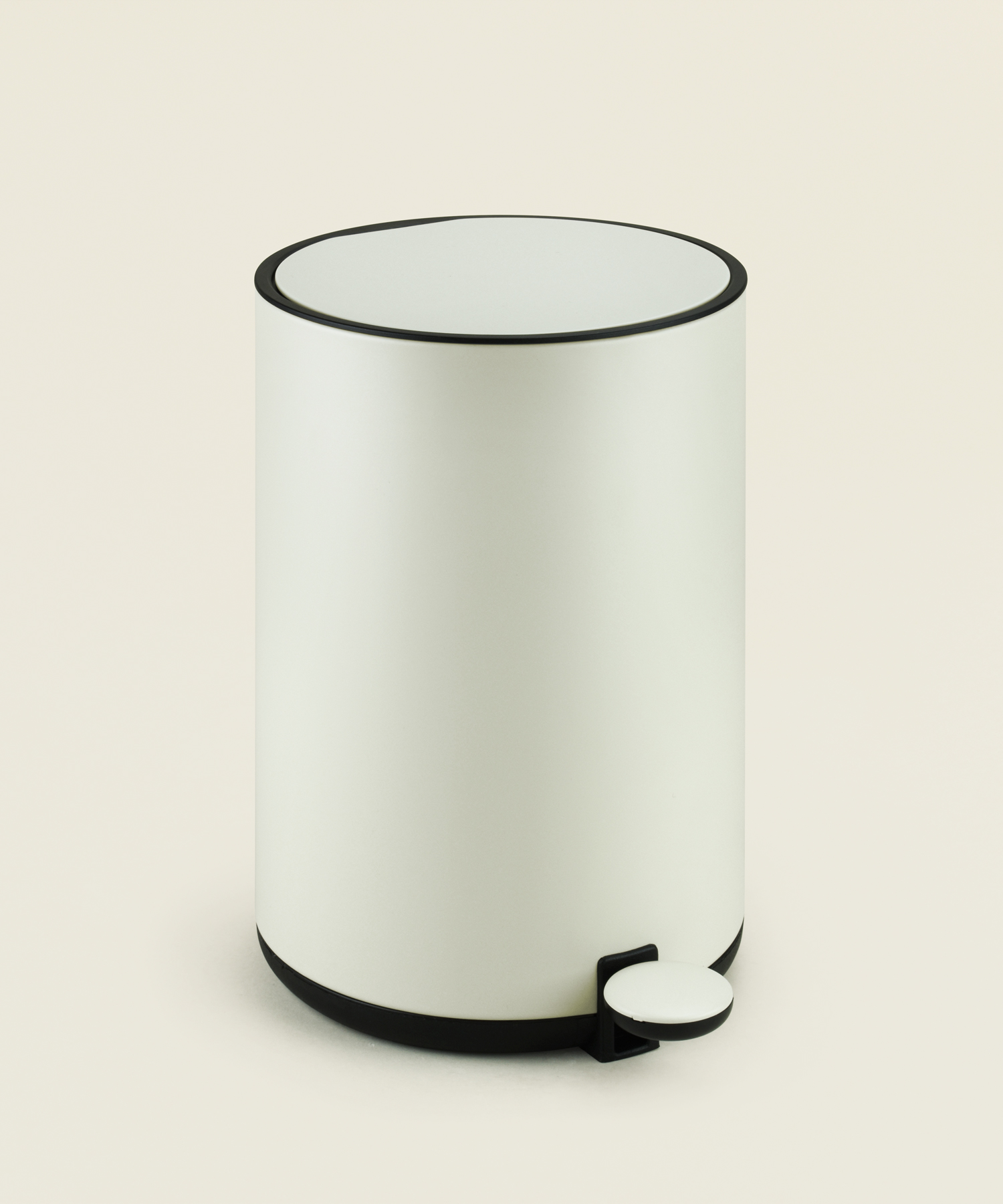 Κάδος μπάνιου μεταλλικός soft-close κρεμ ματ 5L - Image 1