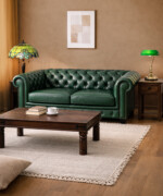 Καναπές Camden Chesterfield τριθέσιος δερμάτινος σε χρώμα πράσινο αντικέ - Image 2